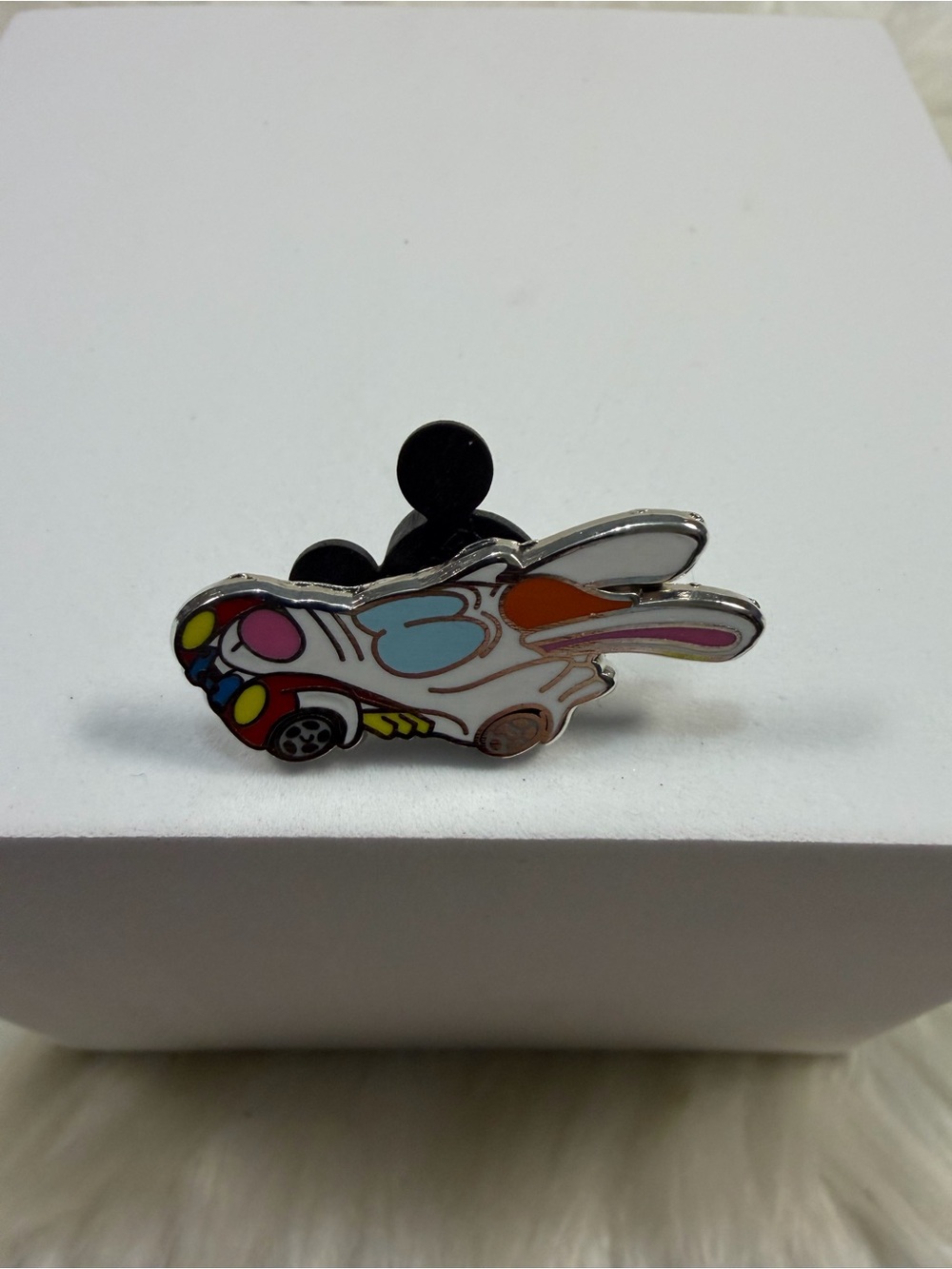 💙3/$20💙 Disney White Pink Blue Yellow Orange Enamel Pin